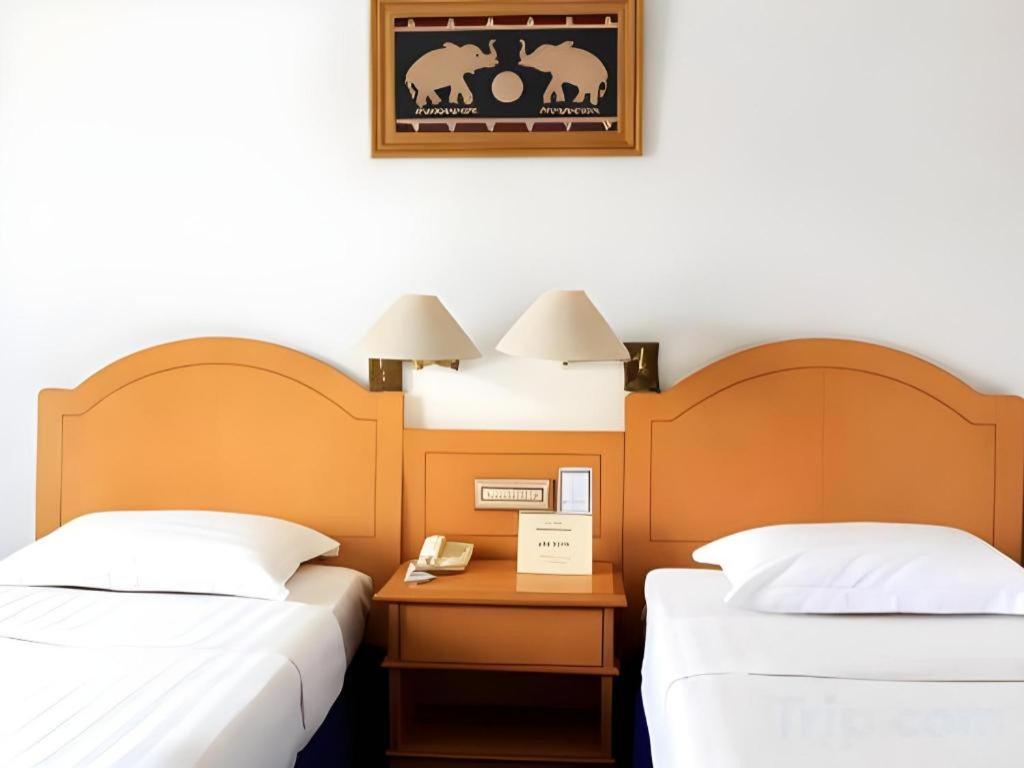 Hotel Marcopolo Μπαντάρ Λαμπούνγκ Εξωτερικό φωτογραφία