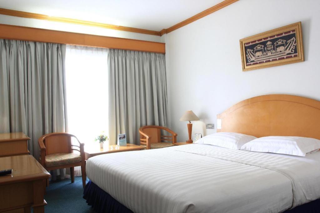 Hotel Marcopolo Μπαντάρ Λαμπούνγκ Εξωτερικό φωτογραφία